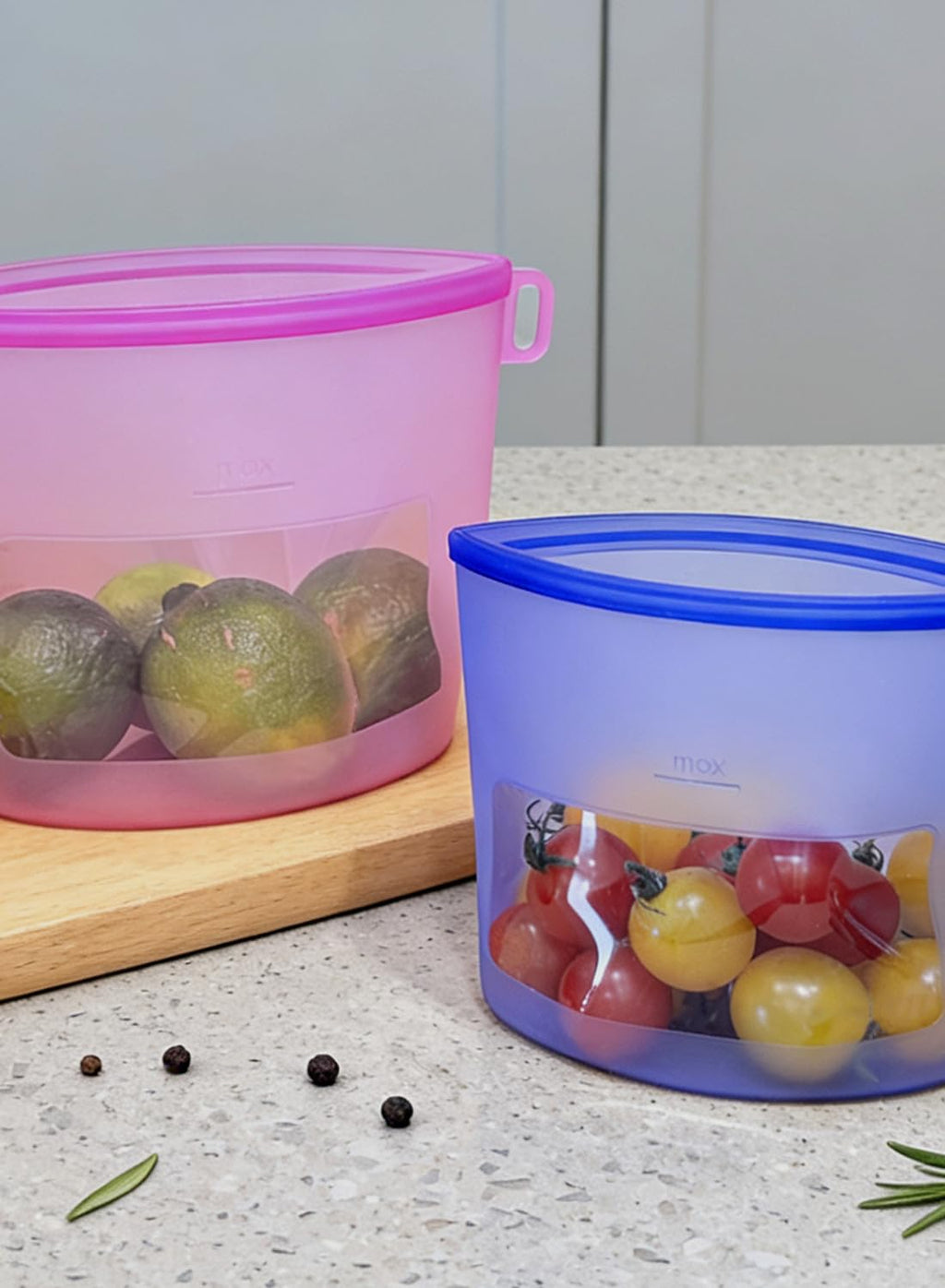 Reusable Silicone Food Storage Bags 4Pack with 2 Sandwich, 1 Lunch, and 1 Half-Gallon Bags, Multiuse Pouches Stand Up Zip Container for Soup and Leftovers, Microwave, Dishwasher, Oven and Freezer Safe